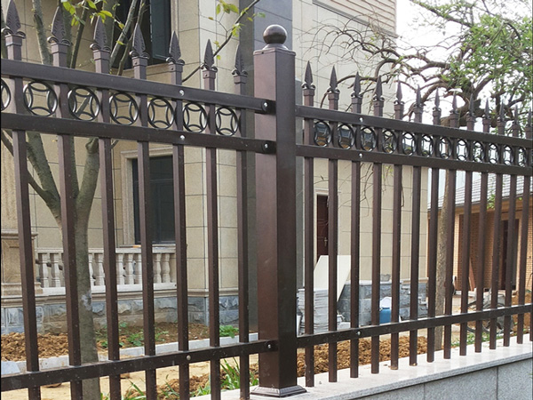 圍墻護(hù)欄(三杠帶圈) W40